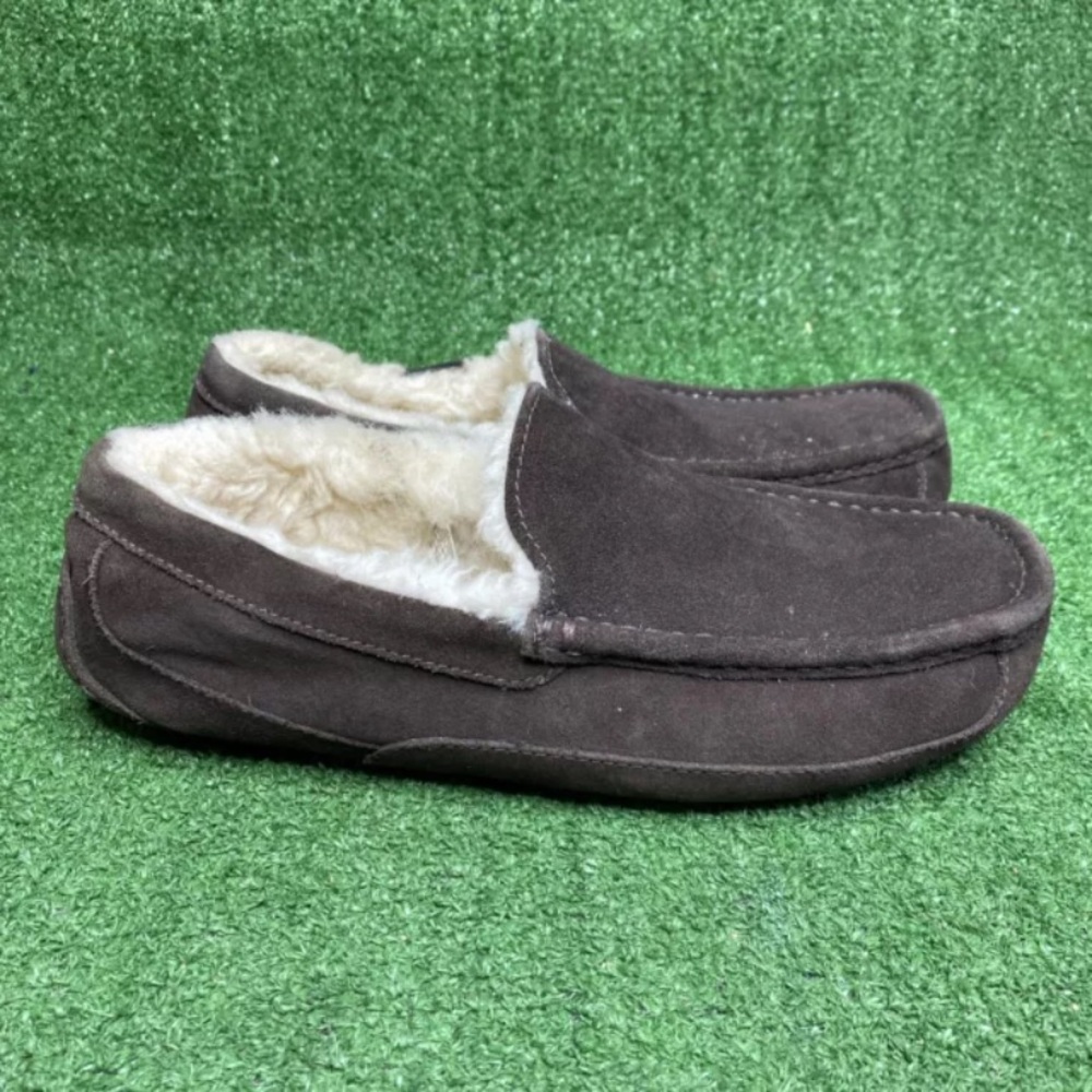 UGG Ascot Suede Slipper 1101110 Espresso Brown Mens Size‎ 10